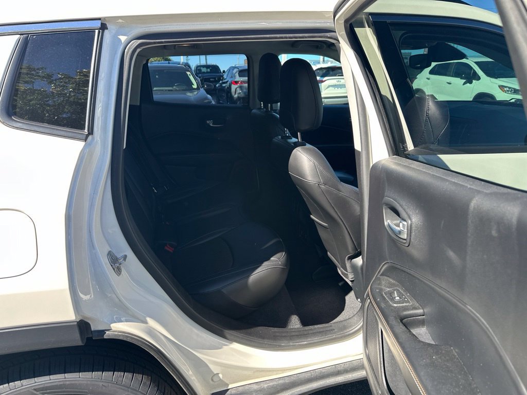 Used 2019 Jeep Compass Latitude w/ Popular Equipment Group AWD/4WD image 33