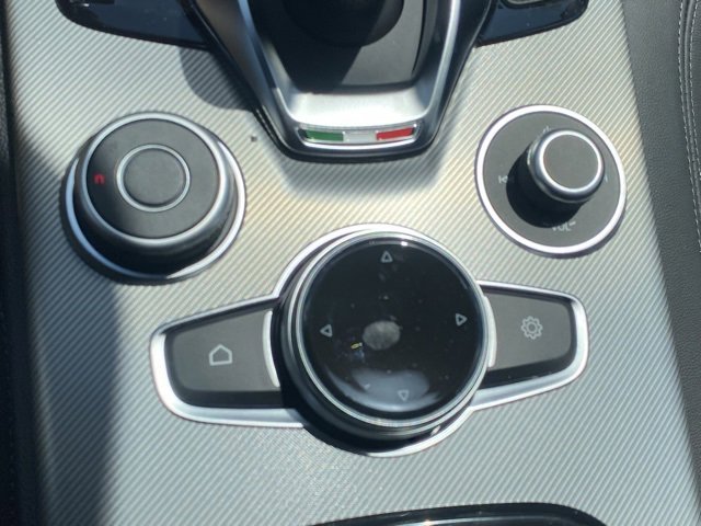 New 2025 Alfa Romeo Stelvio Sprint image 33