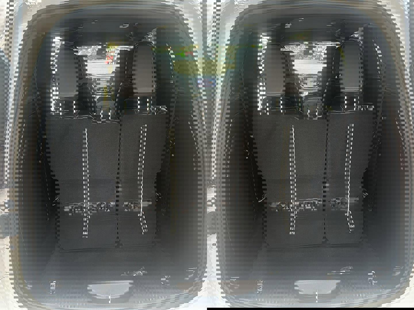 New 2026 Chrysler Pacifica Select image 9