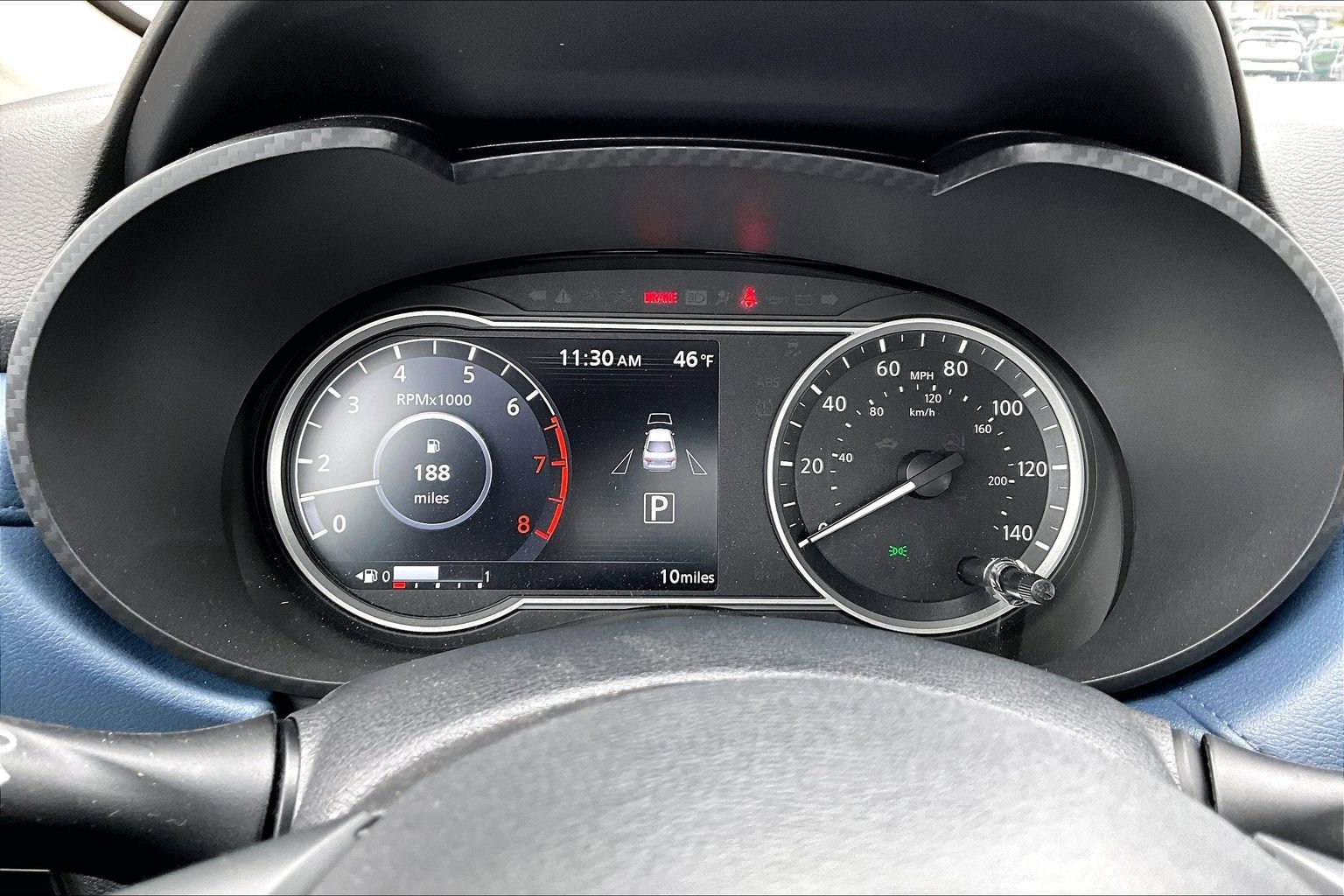 Used 2025 Nissan Versa SV w/ Trunk Package image 5