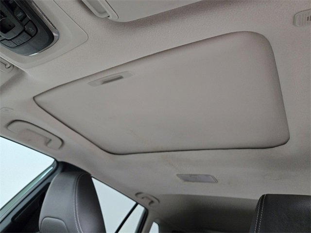 Used 2024 Toyota Corolla Cross XLE image 14