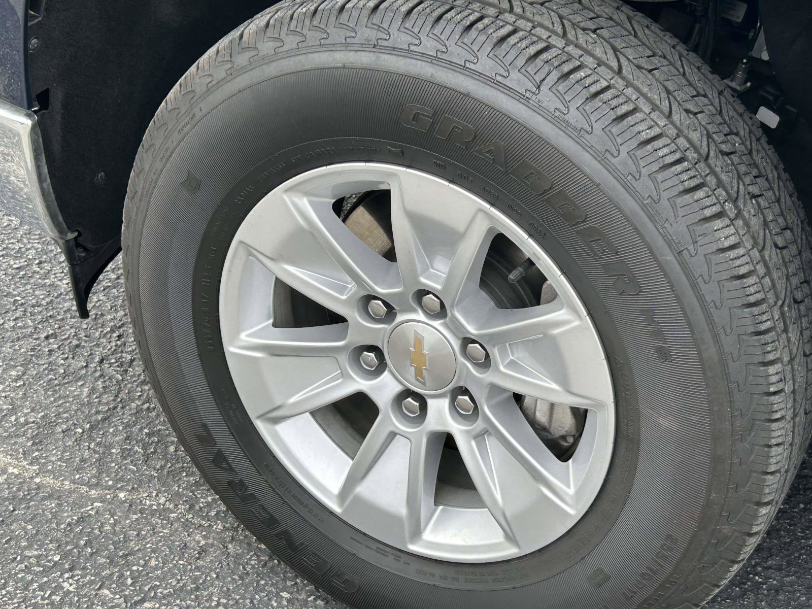 Used 2023 Chevrolet Silverado 1500 LT image 9