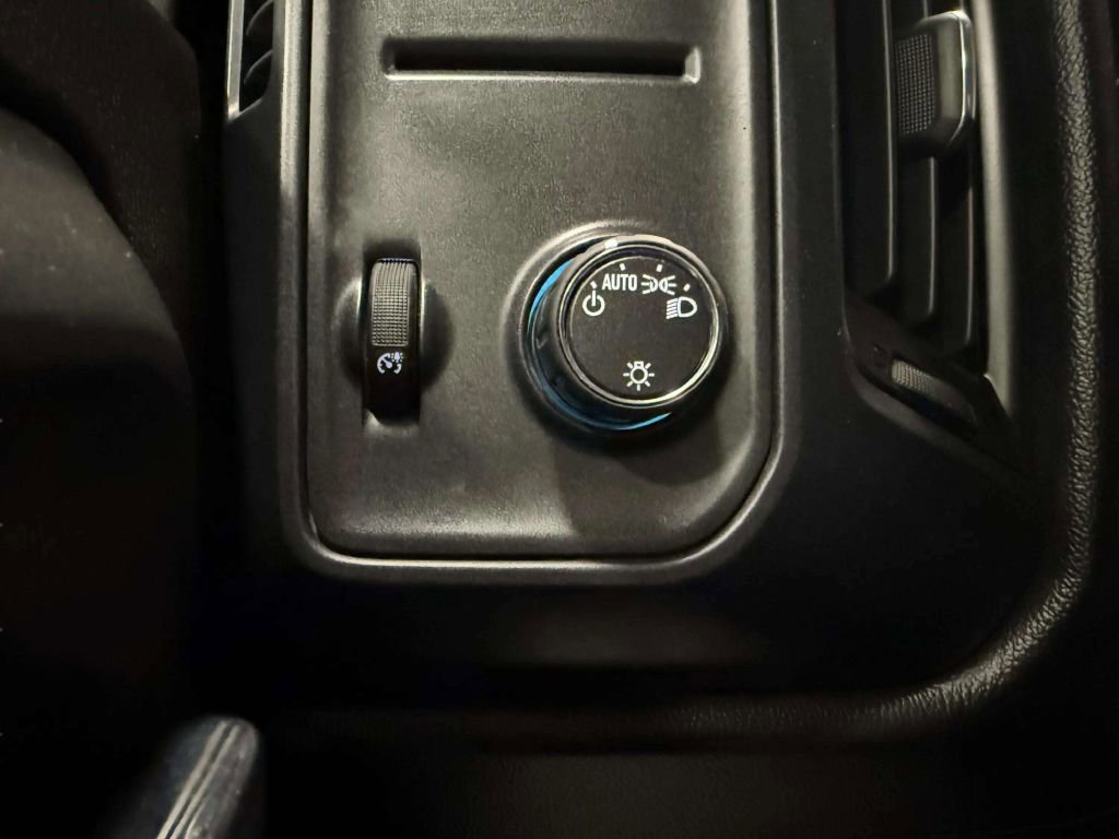 Used 2017 Chevrolet Silverado 2500 W/T image 36