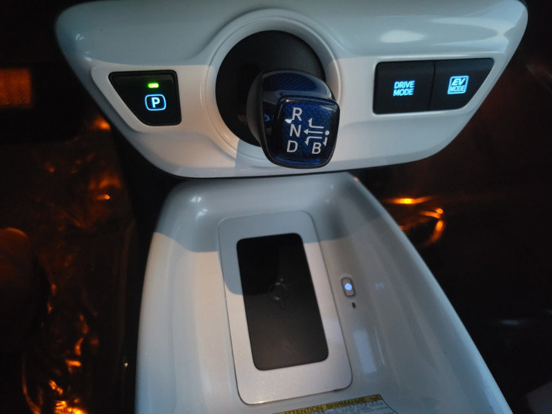 Used 2017 Toyota Prius Three Touring image 32