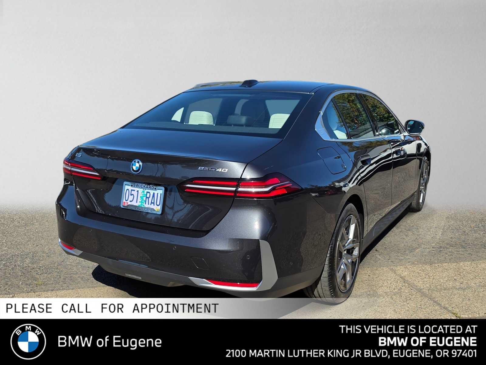 Used 2026 BMW i5 eDrive40 RWD image 4