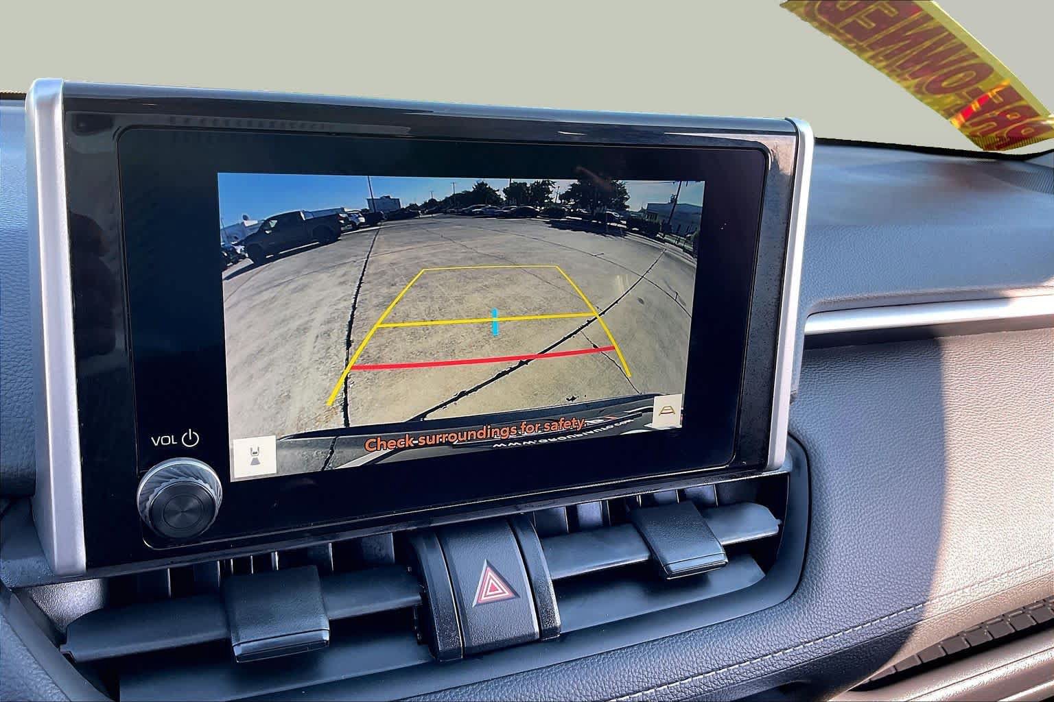 Used 2025 Toyota RAV4 XLE FWD image 23