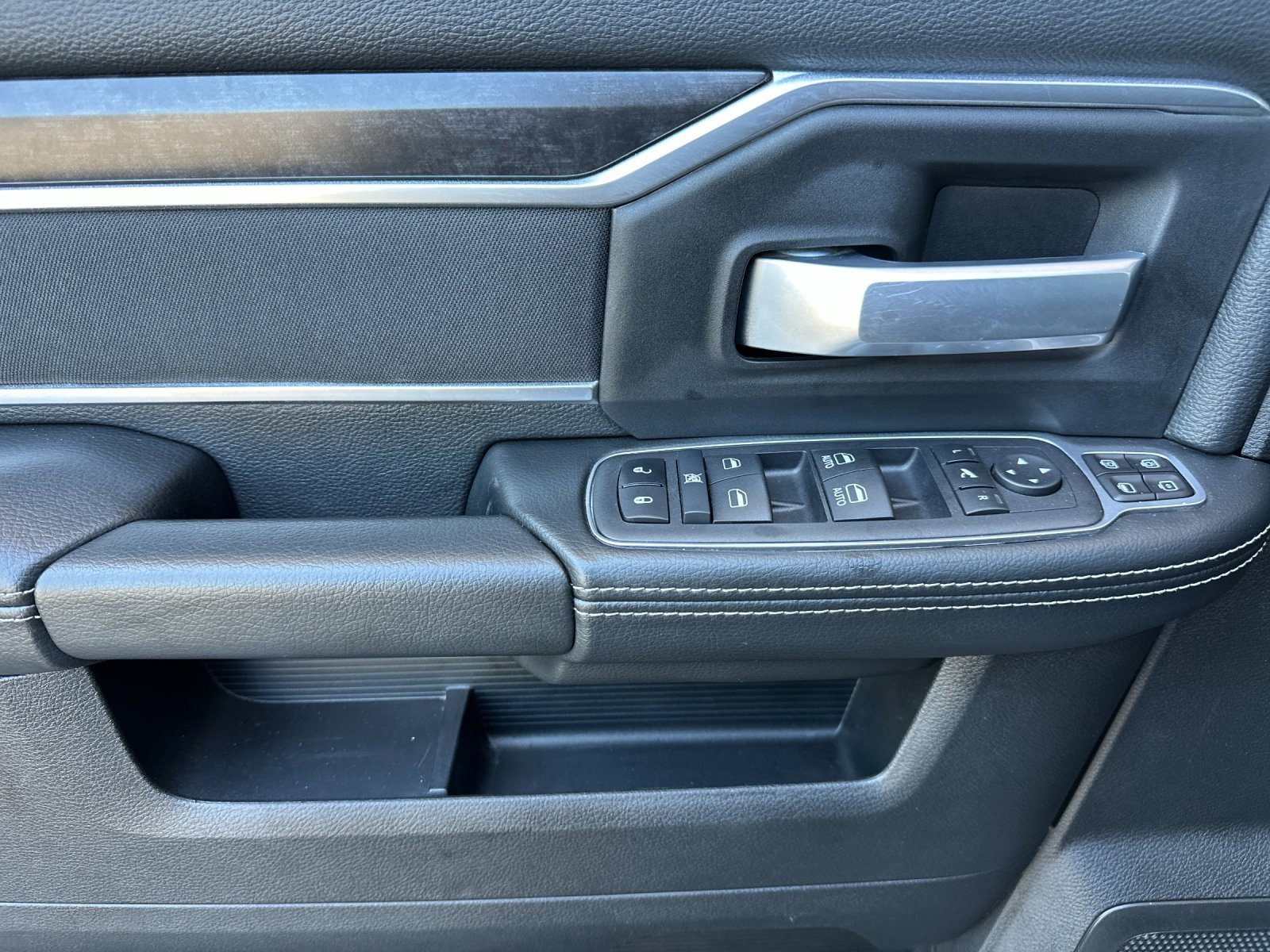 Certified 2024 RAM 2500 Big Horn w/ Bed Utility Group image 11