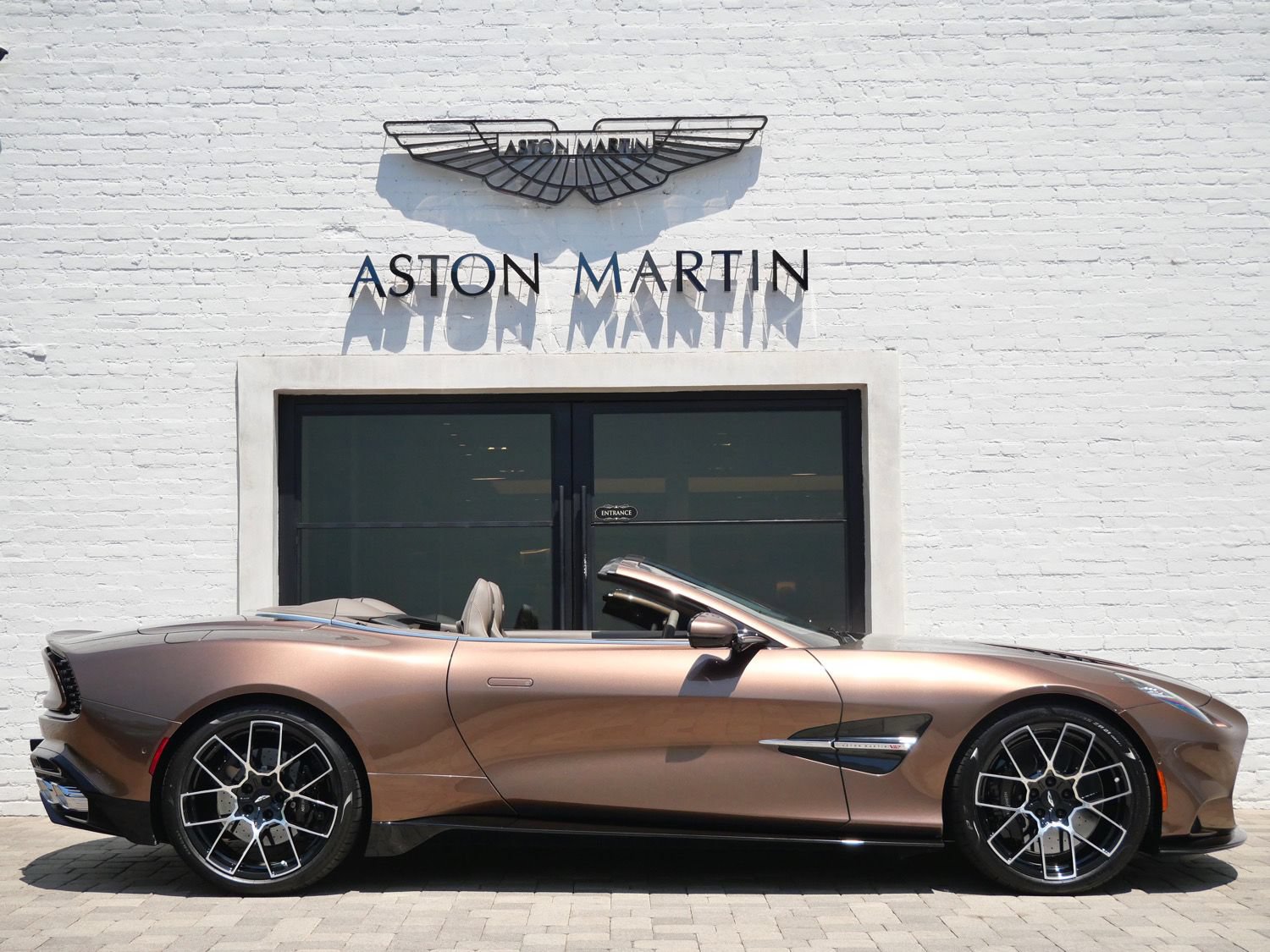 New 2026 Aston Martin Vanquish Convertible RWD image 18