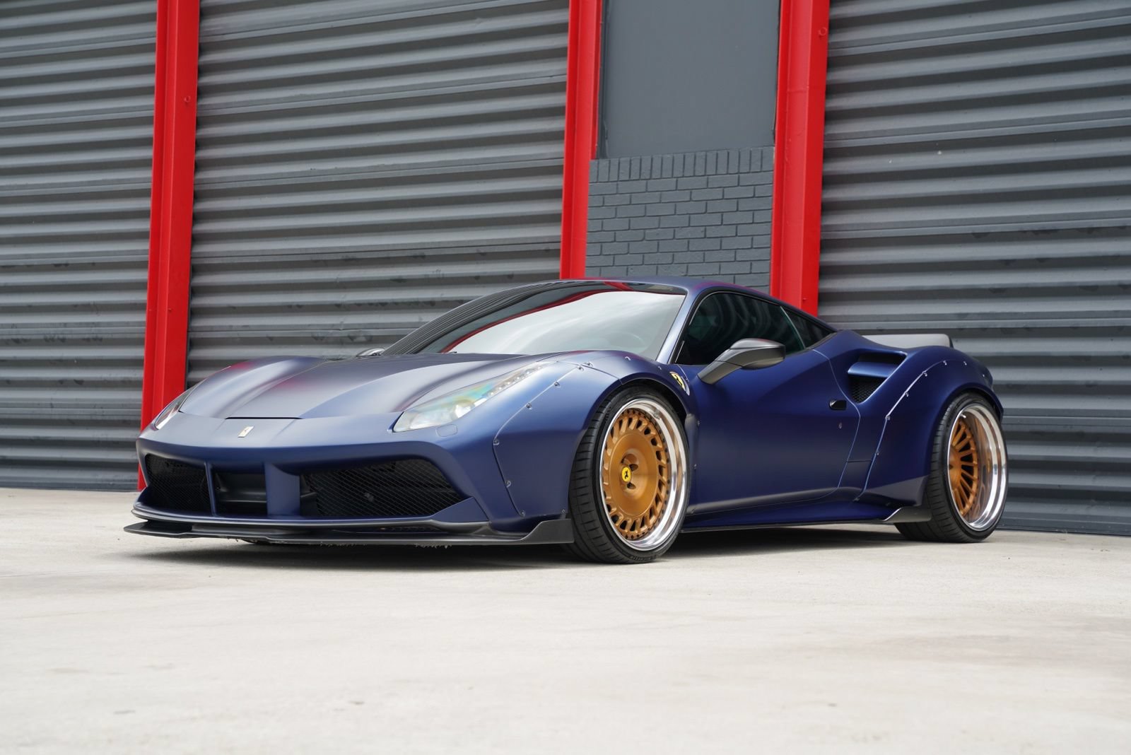 Used 2017 Ferrari 488 GTB RWD image 11