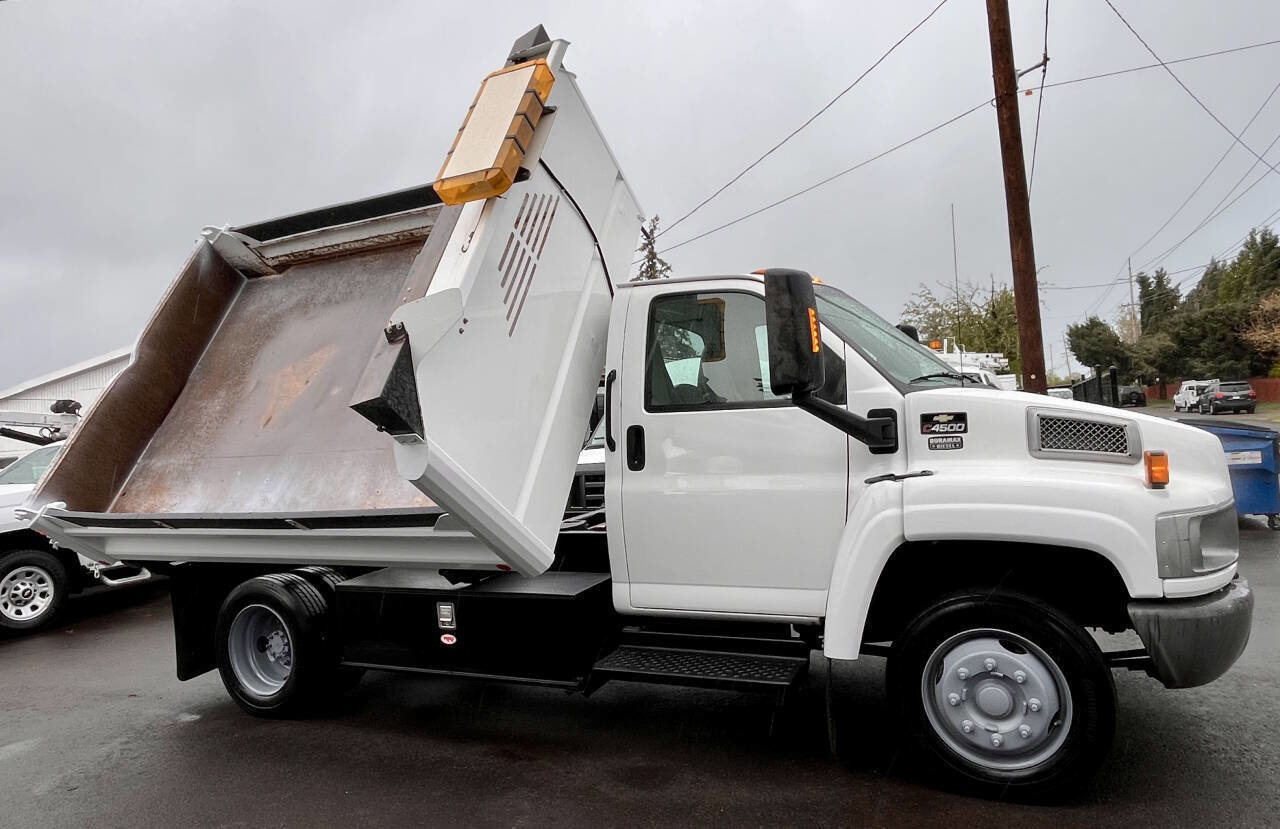 Used 2007 Chevrolet Kodiak C4500 2WD Regular Cab image 2