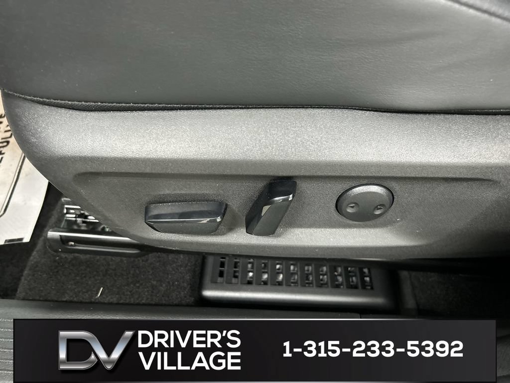 Used 2023 Nissan Rogue SV w/ SV Premium B Package AWD/4WD image 10