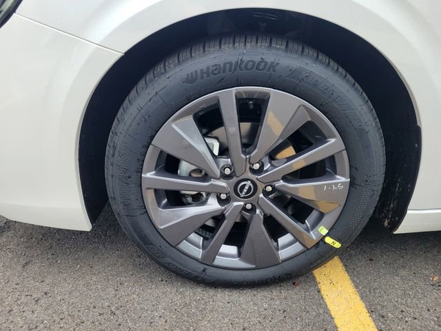 New 2026 Nissan Sentra SL w/ Floor Mat Package FWD image 11
