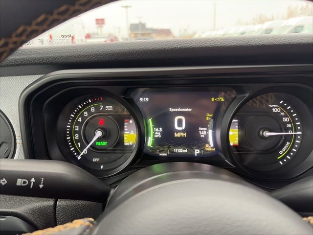 Used 2024 Jeep Wrangler Unlimited AWD/4WD image 16
