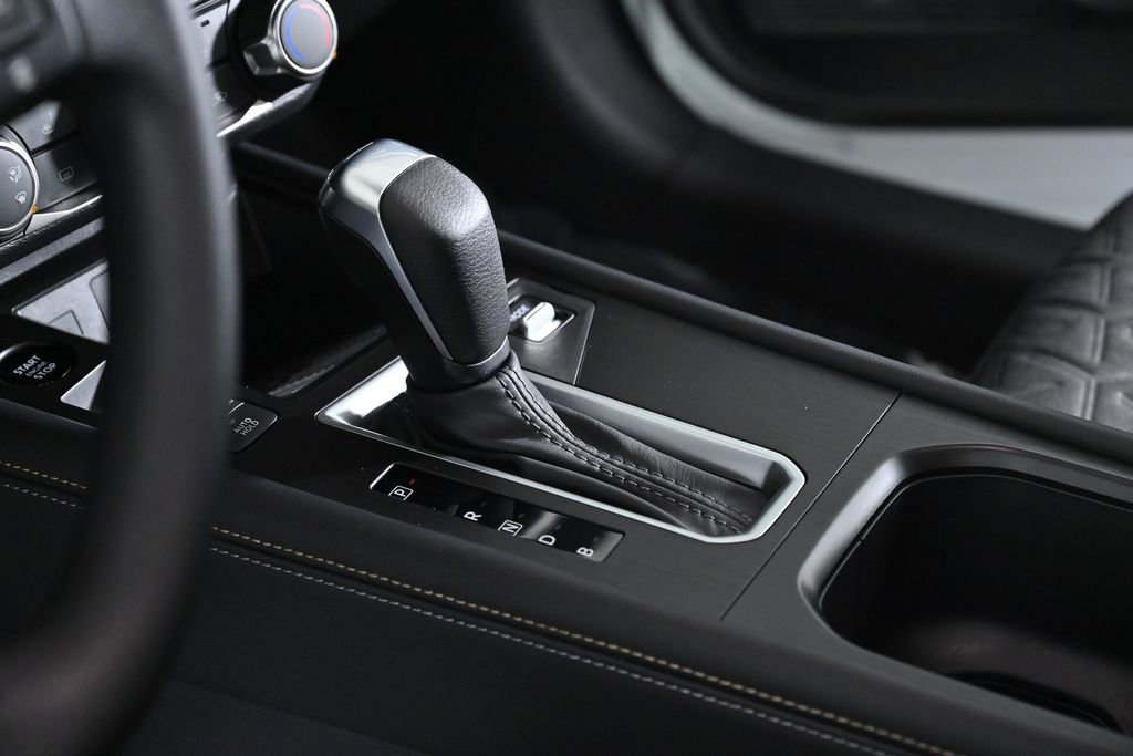 Used 2025 Nissan Kicks SV w/ SV Premium Package image 19