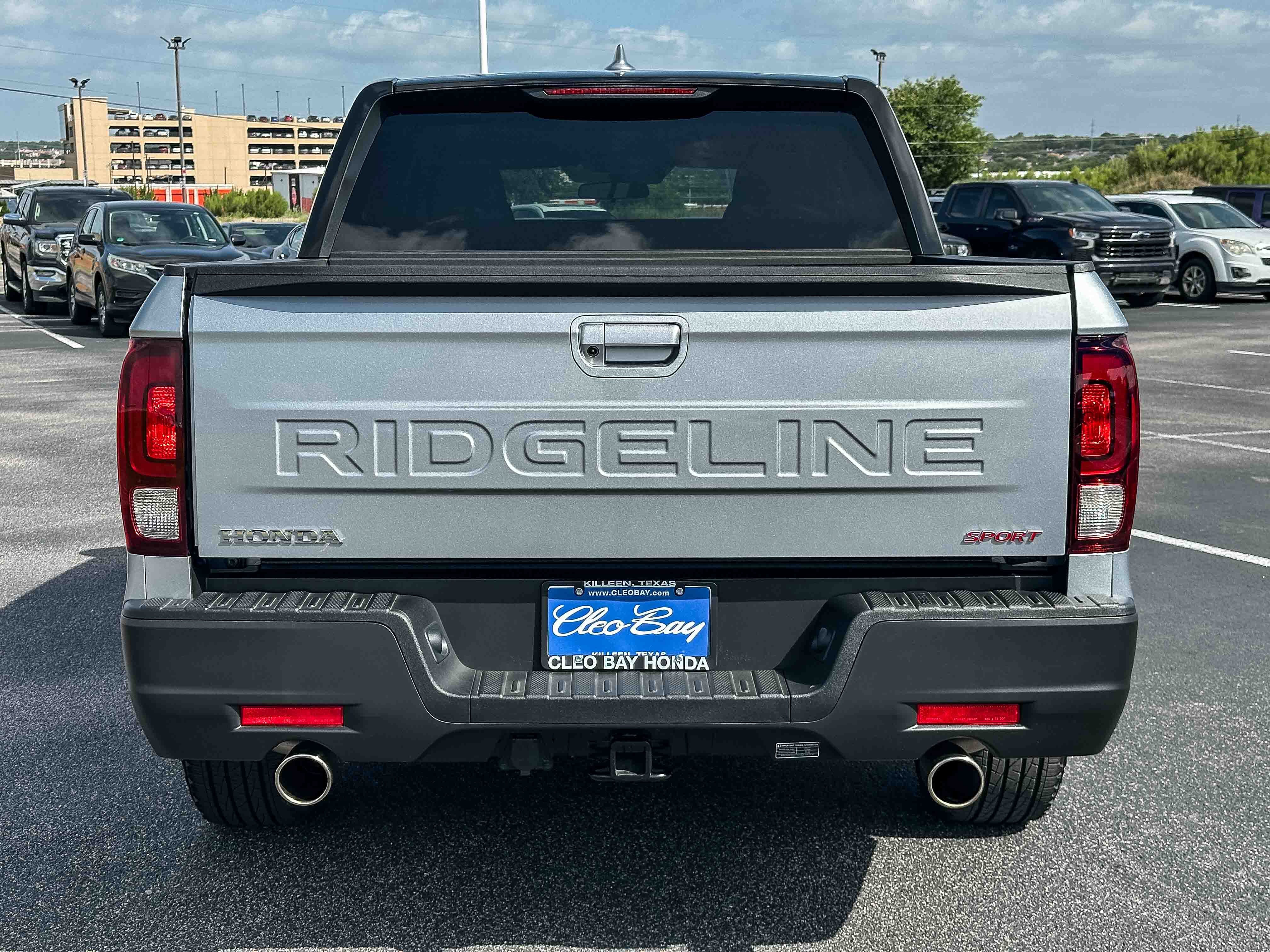 Used 2025 Honda Ridgeline Sport image 7