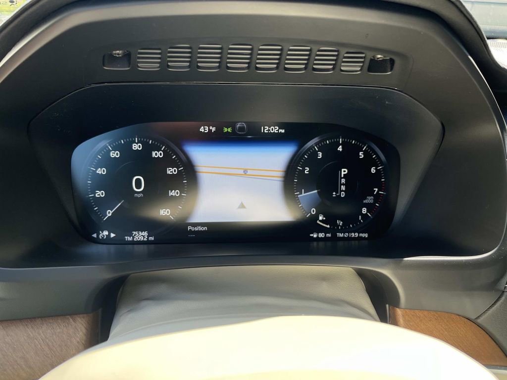 Used 2019 Volvo XC90 T6 Inscription w/ Protection Package Premier image 39