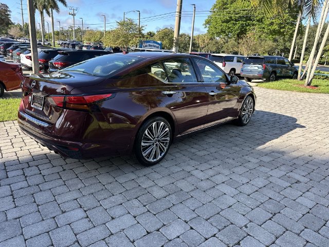 Used 2023 Nissan Altima 2.5 SL FWD image 38