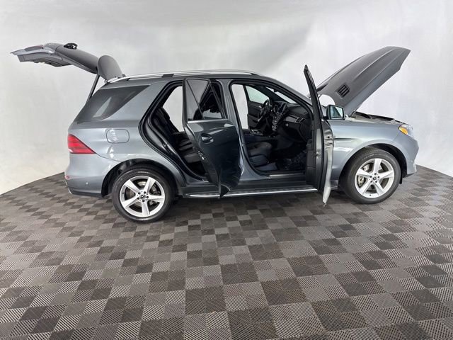 Used 2019 Mercedes-Benz GLE 400 4MATIC image 14