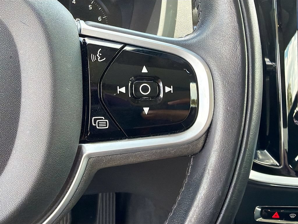 Used 2020 Volvo S60 T6 Momentum w/ Protection Package Premier AWD/4WD image 38