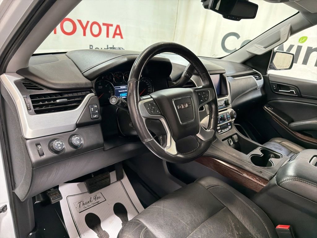 Used 2020 GMC Yukon XL SLT AWD/4WD image 25