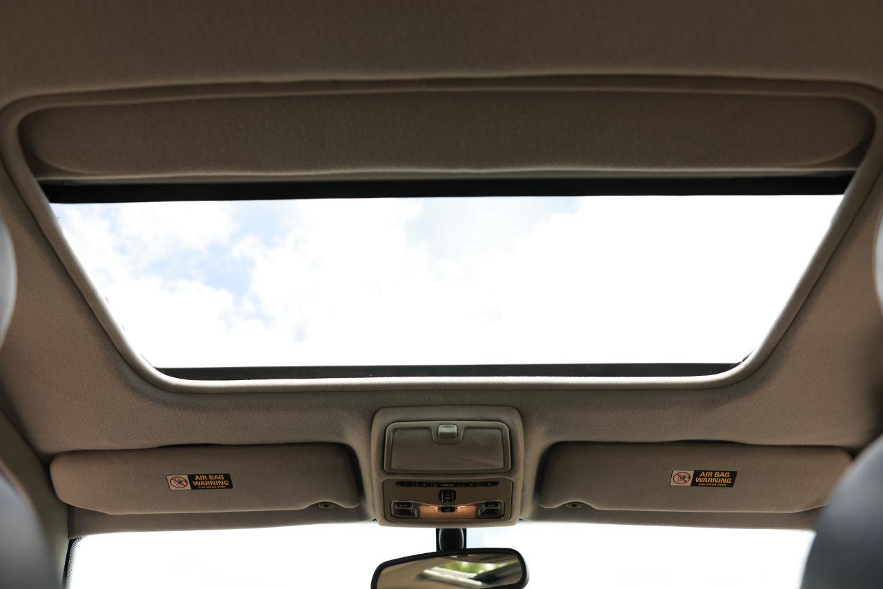 Used 2002 Jaguar XJ8 RWD image 24