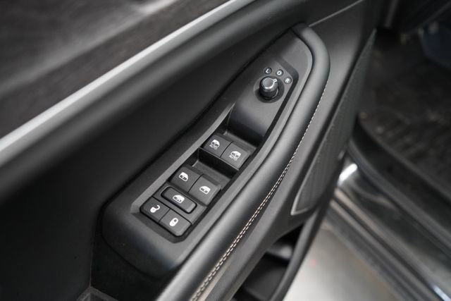 Used 2022 Jeep Grand Cherokee Limited 4xe image 11