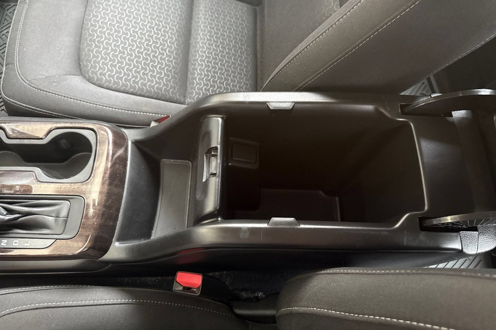 Used 2020 GMC Canyon SLE w/ Elevation Edition AWD/4WD image 30