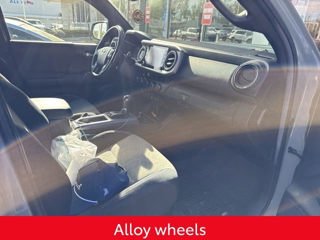 Used 2022 Toyota Tacoma TRD Sport image 15