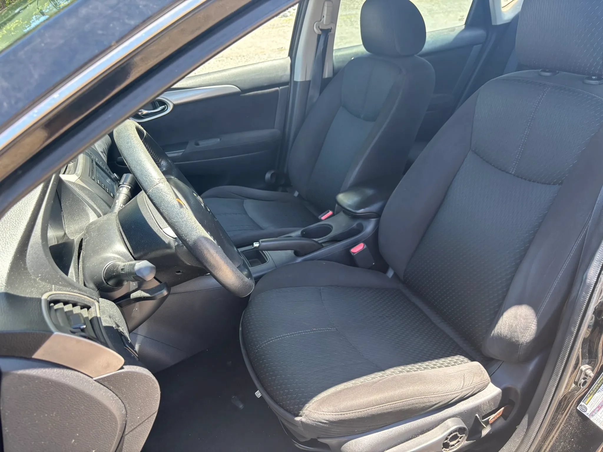Used 2014 Nissan Sentra SR w/ Premium Package FWD image 10