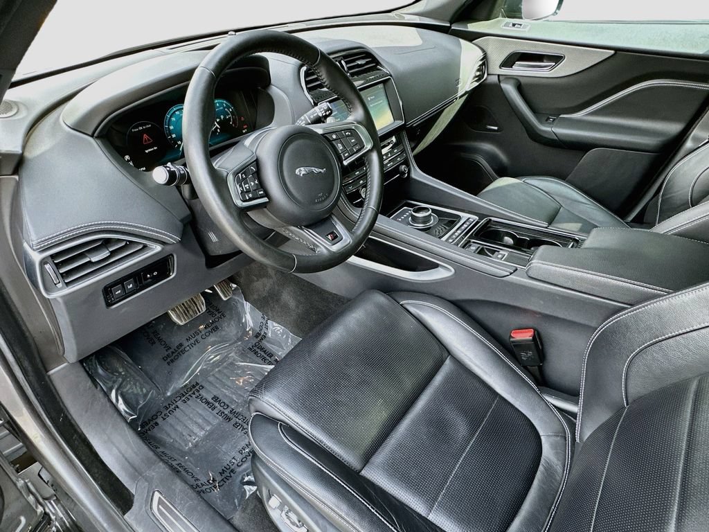 Used 2018 Jaguar F-PACE S AWD/4WD image 4
