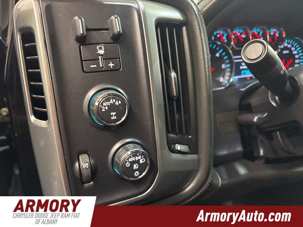 Used 2018 Chevrolet Silverado 1500 LTZ w/ LTZ Plus Package image 12