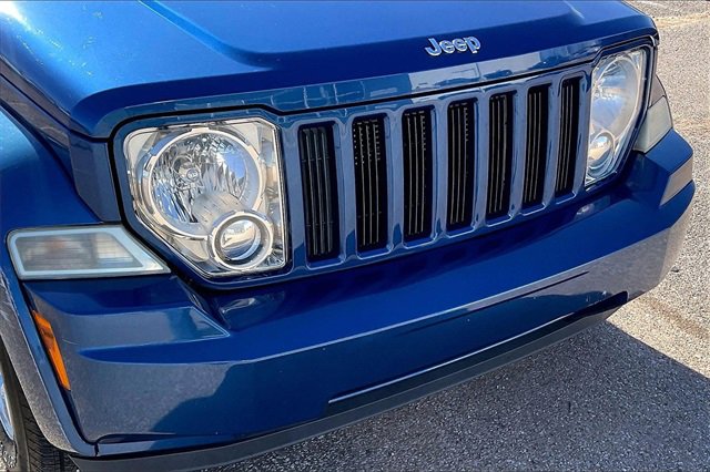 Used 2010 Jeep Liberty Sport image 23