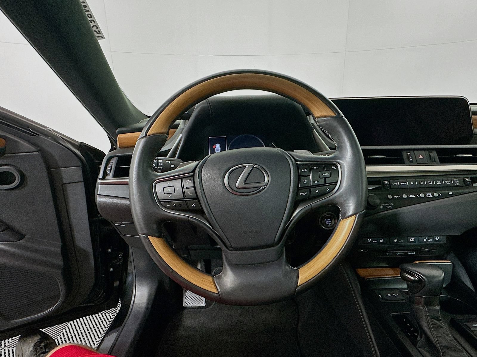 Used 2020 Lexus ES 350 w/ Accessory Package 2 FWD image 11