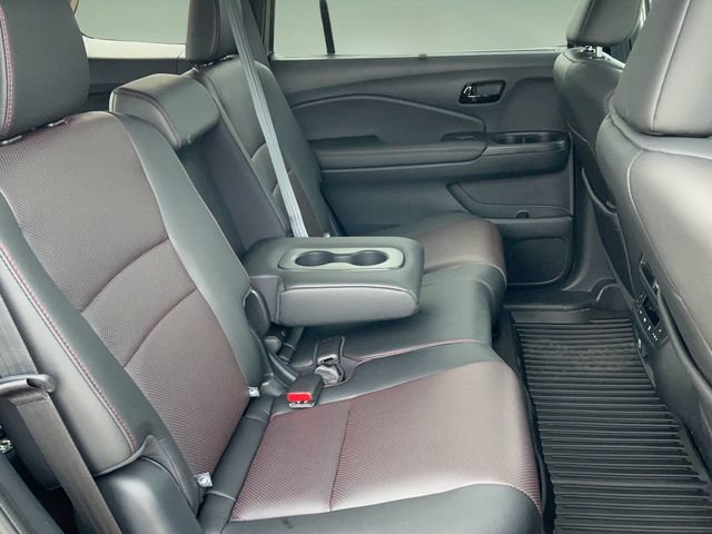 Used 2024 Honda Passport Black Edition image 19