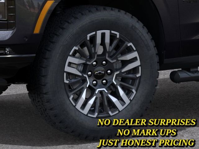 New 2026 Chevrolet Suburban Z71 w/ Comfort Package AWD/4WD image 9