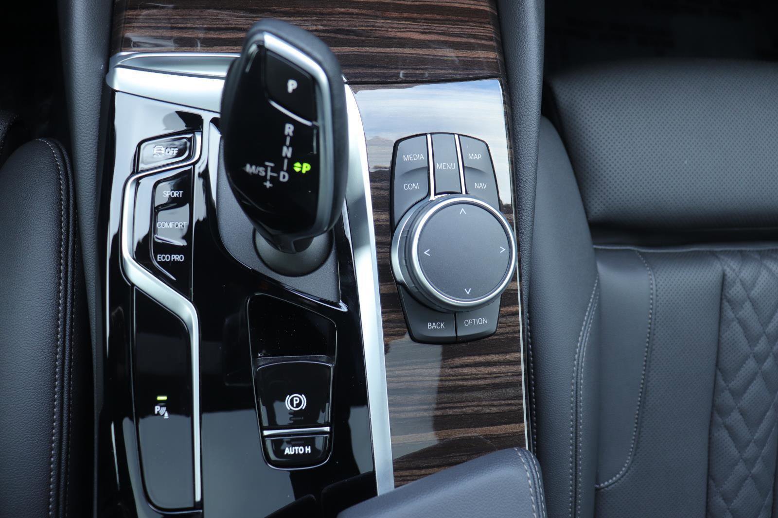 Certified 2022 BMW 540i image 35