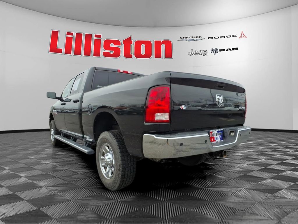 Used 2018 RAM 2500 Tradesman w/ Chrome Appearance Group image 4