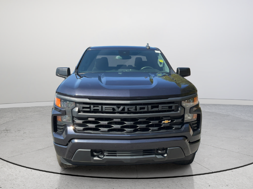 Used 2023 Chevrolet Silverado 1500 Custom RWD image 3