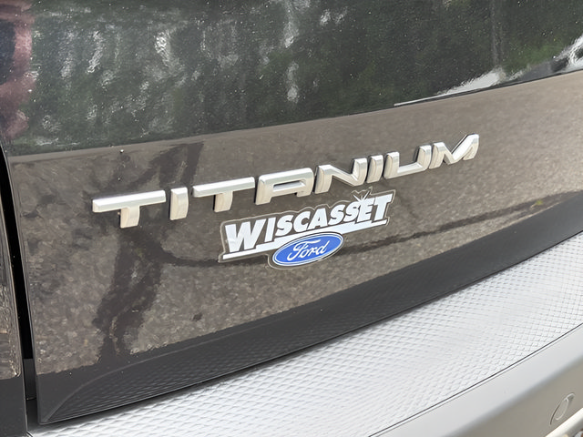 Used 2021 Ford Escape Titanium w/ Titanium Elite Package AWD/4WD image 19