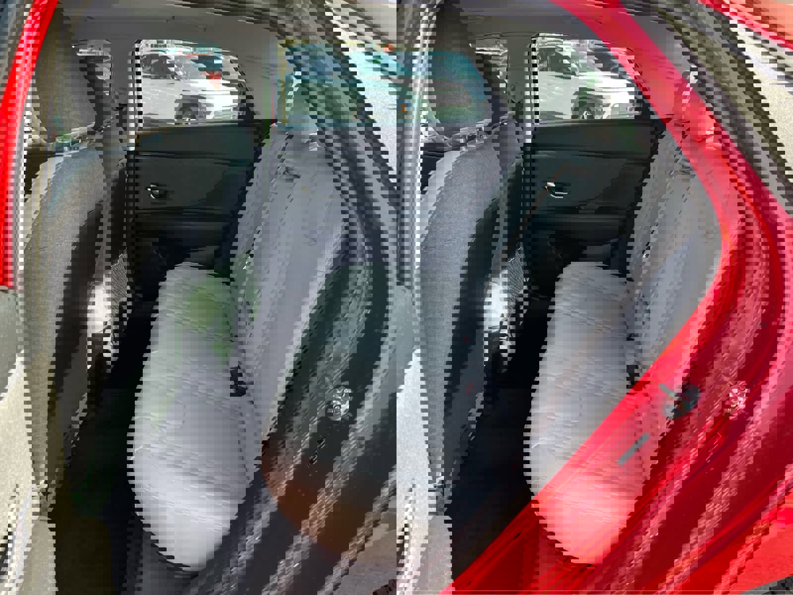 Certified 2023 Hyundai Elantra Limited w/ Cargo Package image 27