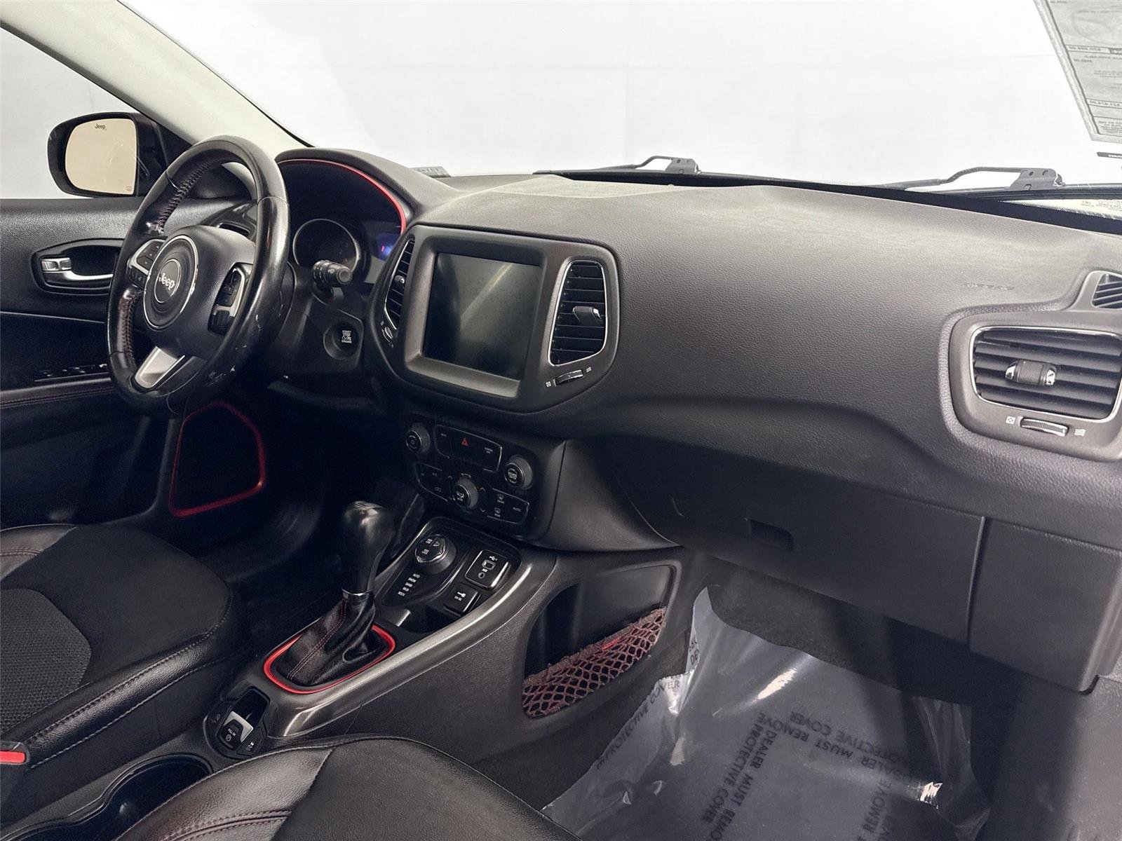 Used 2020 Jeep Compass Trailhawk image 44