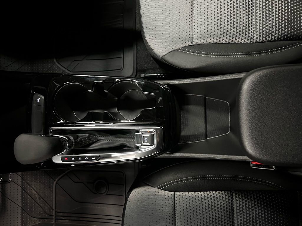 New 2026 Chevrolet Trax LT w/ LT Convenience Package image 20