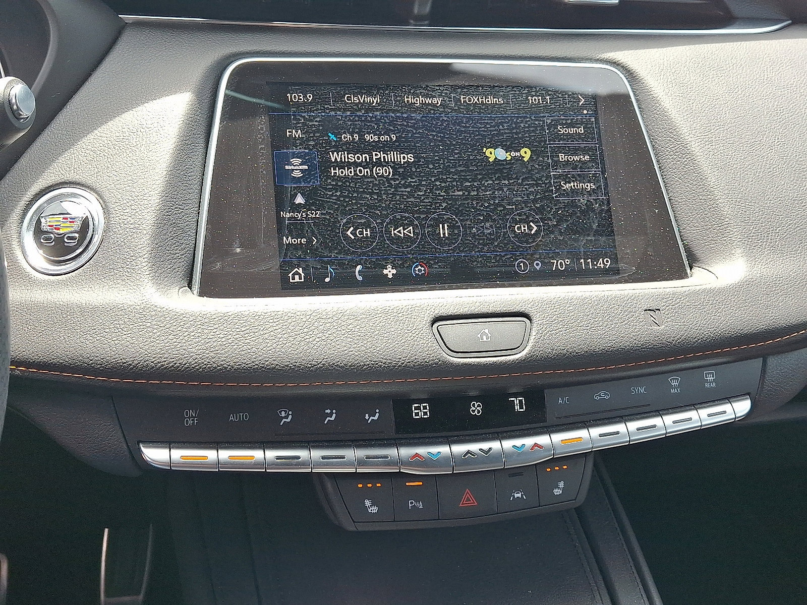 Used 2021 Cadillac XT4 Sport w/ Cold Weather Package AWD/4WD image 18