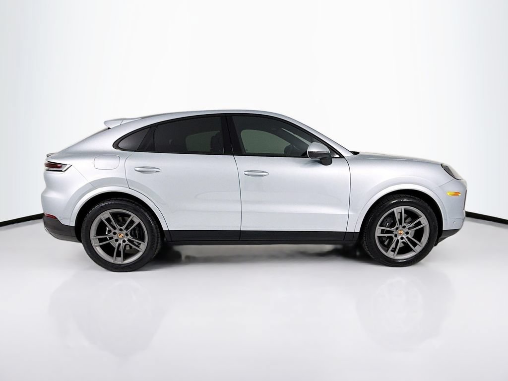 Certified 2026 Porsche Cayenne Coupe AWD/4WD image 8