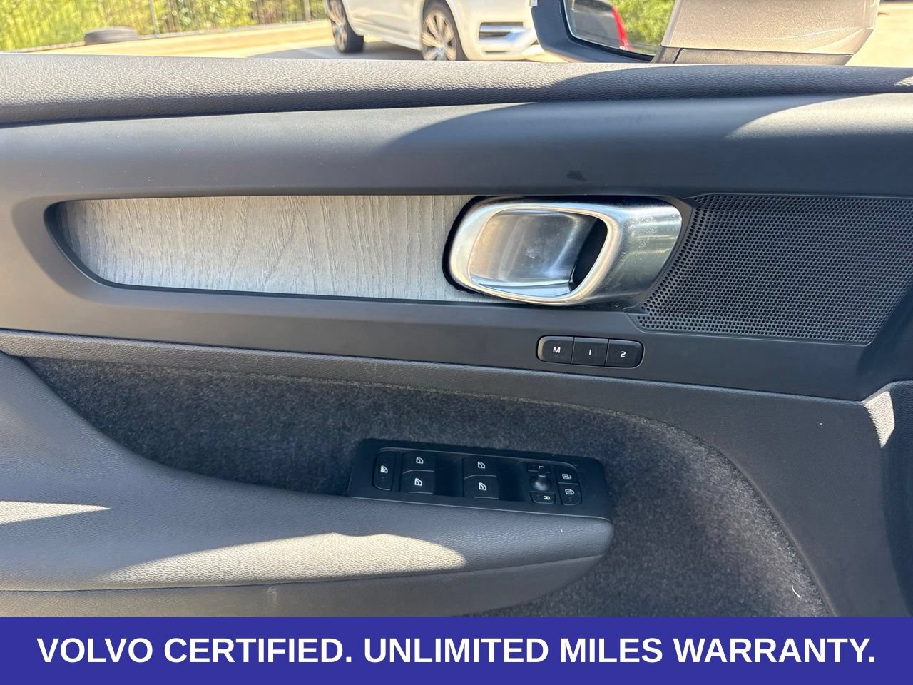 Certified 2024 Volvo XC40 B5 Plus w/ Protection Package Premier AWD/4WD image 16