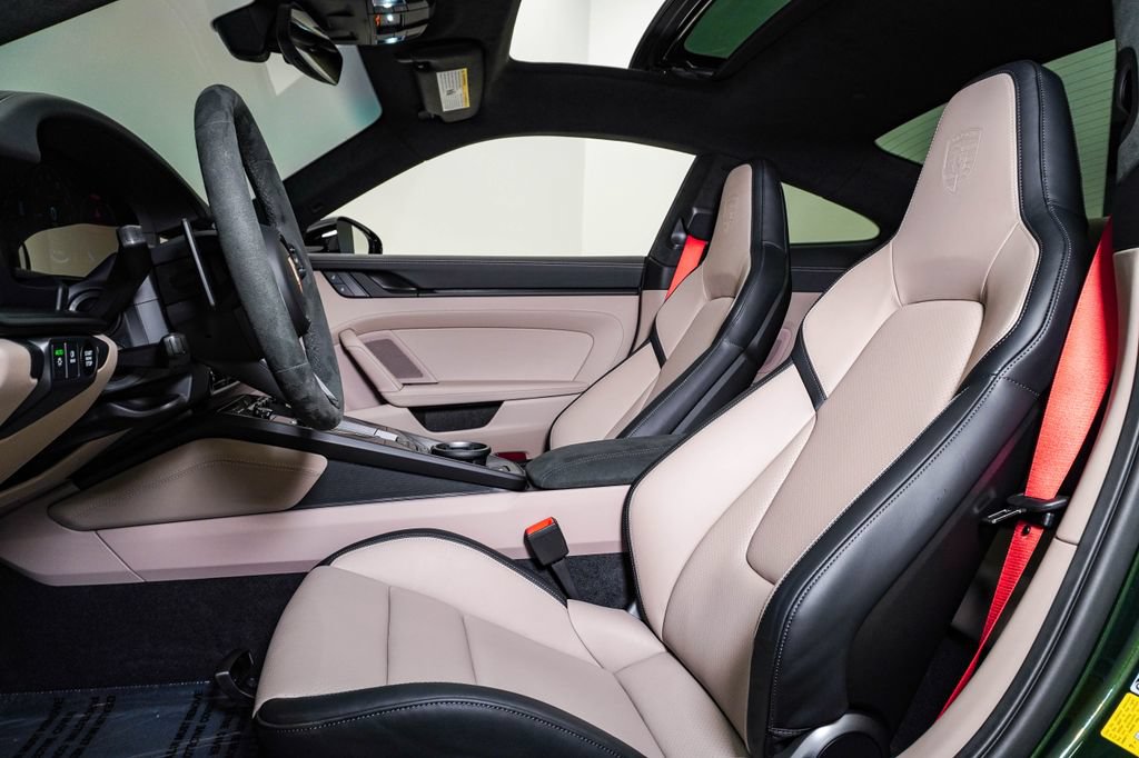 Certified 2026 Porsche 911 Carrera 4 GTS AWD/4WD image 5