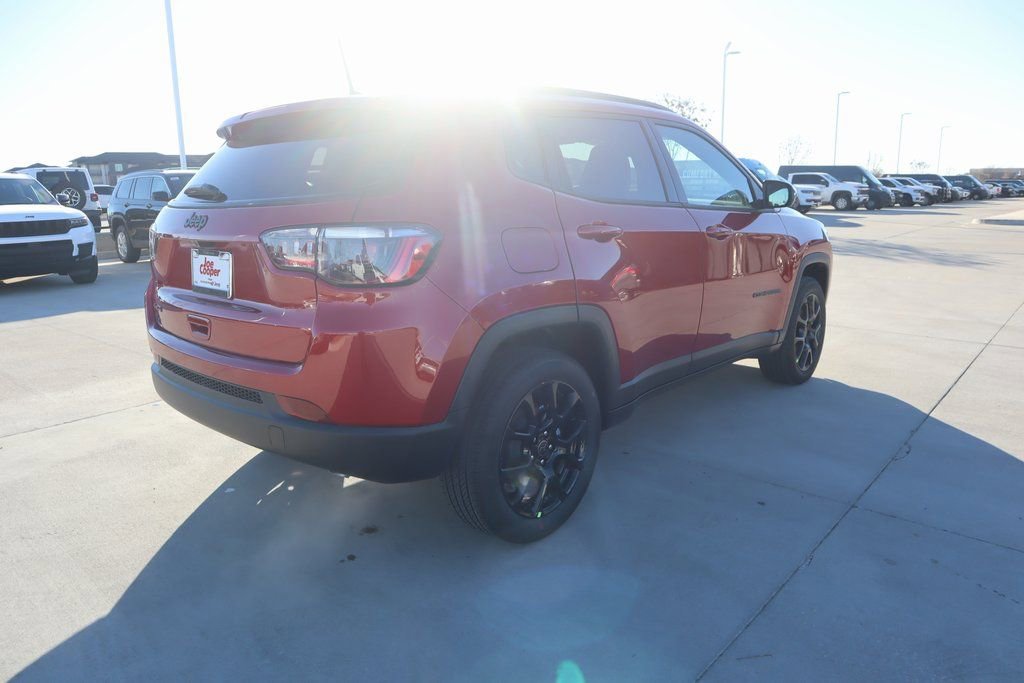 New 2026 Jeep Compass Latitude image 20