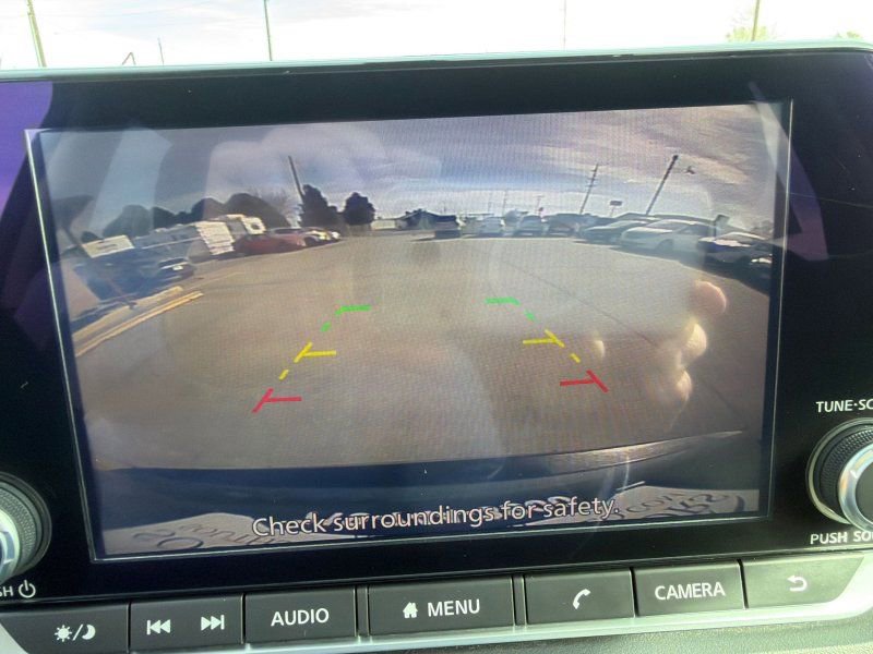 Used 2022 Nissan Rogue SV AWD/4WD image 21