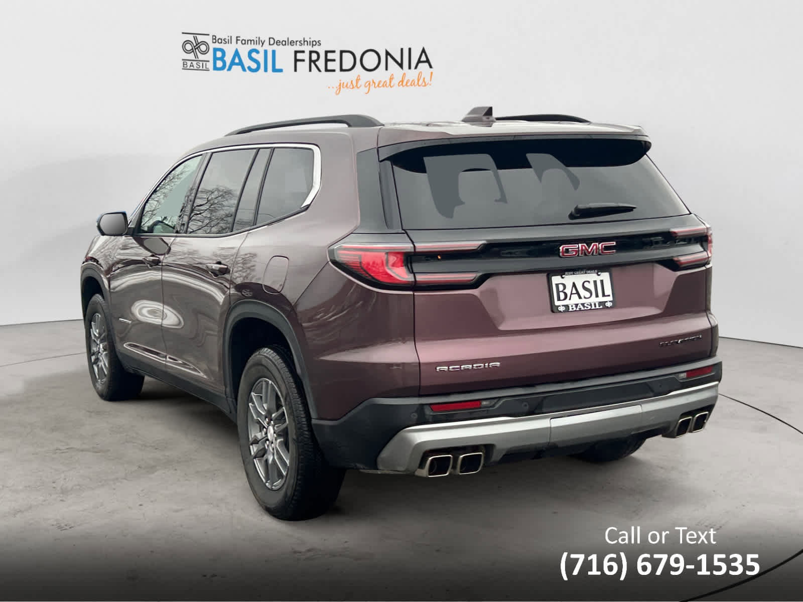 Used 2025 GMC Acadia Elevation image 6