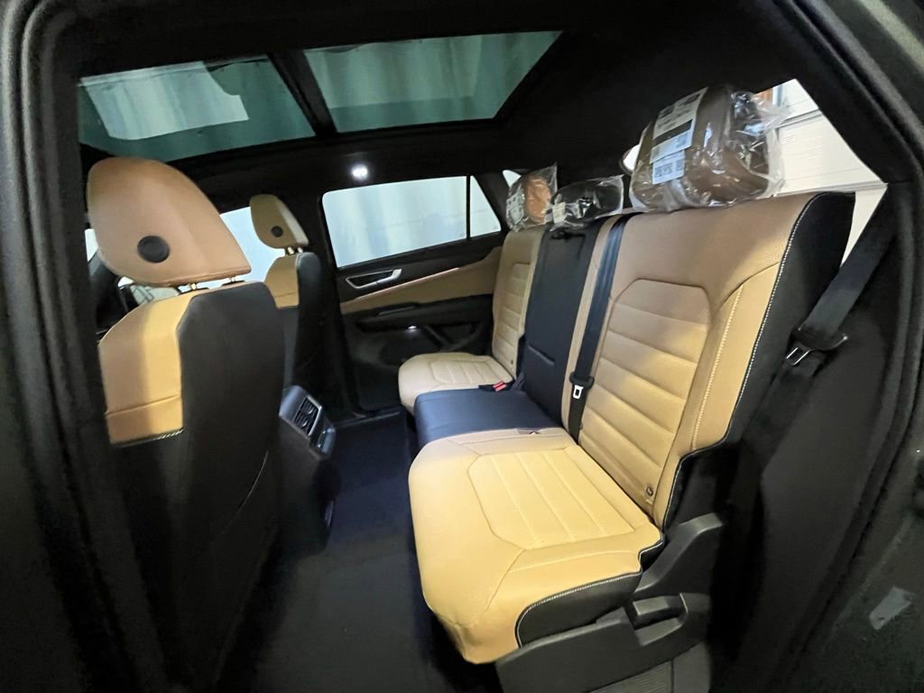 New 2026 Volkswagen Atlas Cross Sport SEL R-Line image 21